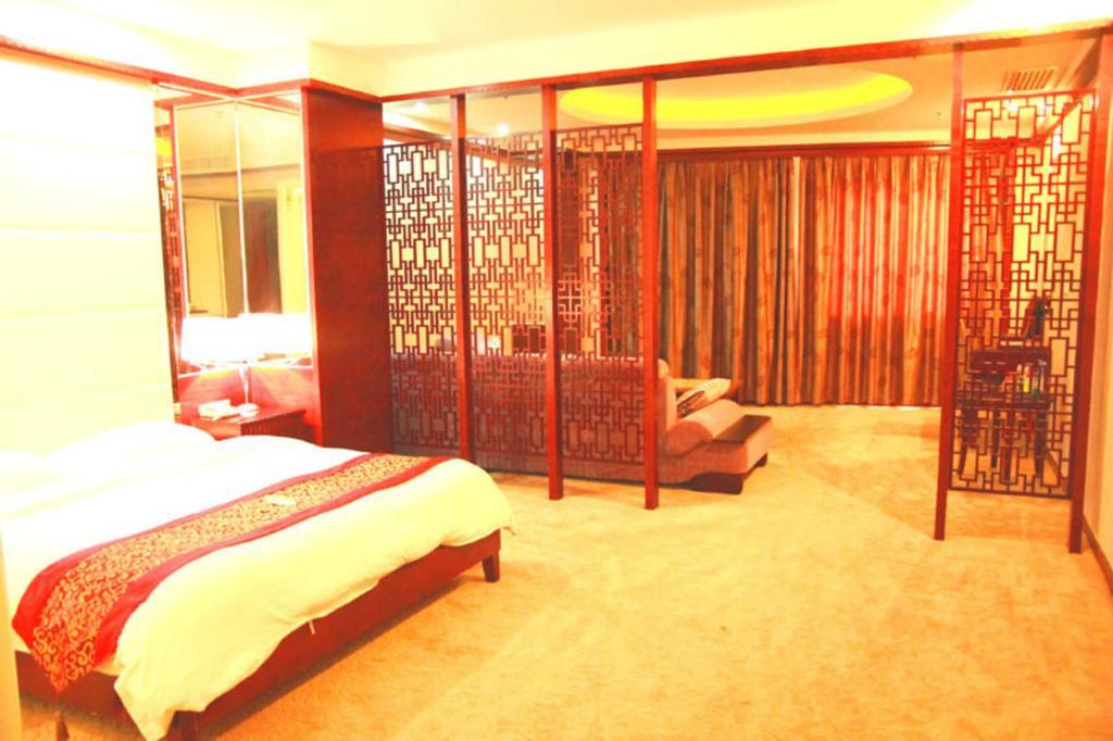 Guangzhou Yuncheng Hotel Экстерьер фото