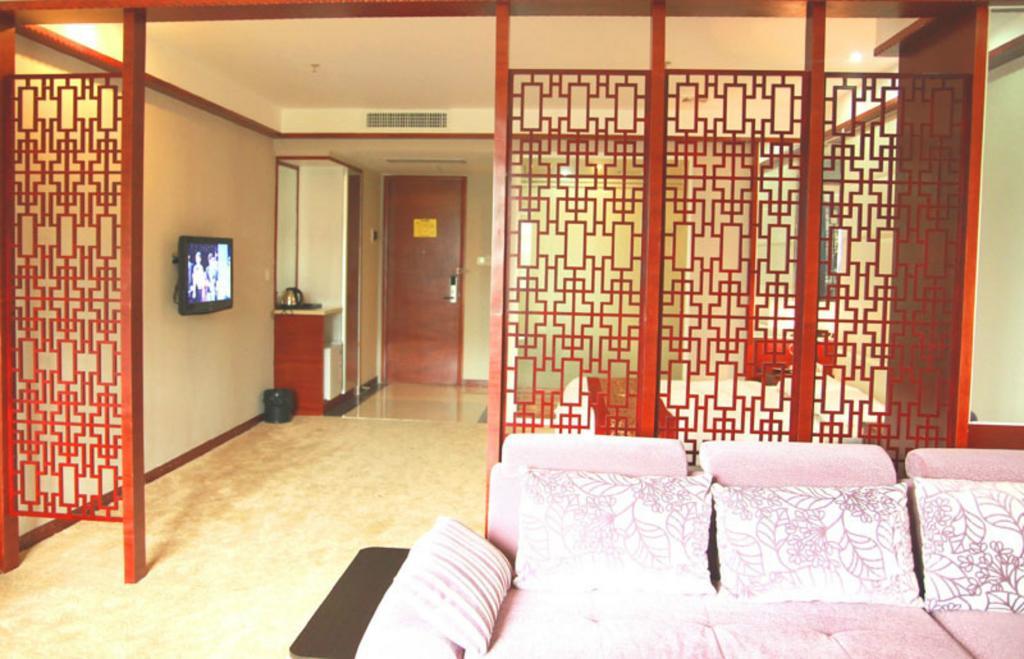 Guangzhou Yuncheng Hotel Экстерьер фото