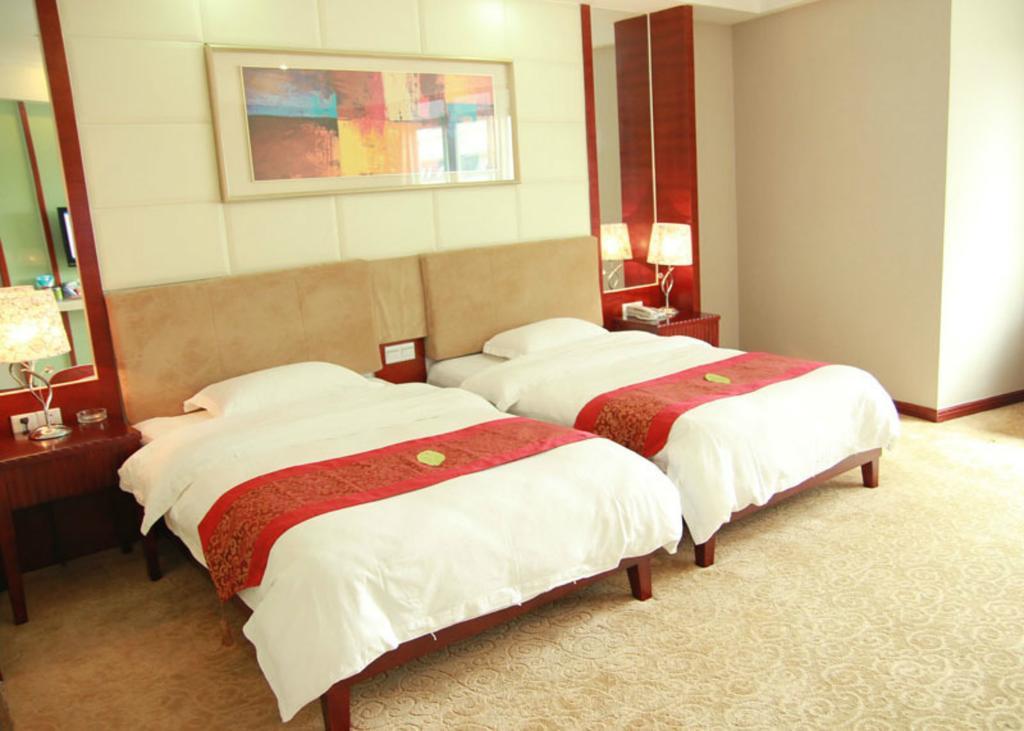Guangzhou Yuncheng Hotel Экстерьер фото