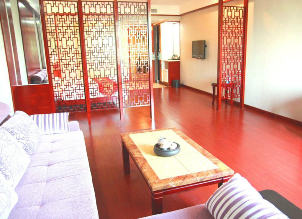 Guangzhou Yuncheng Hotel Экстерьер фото