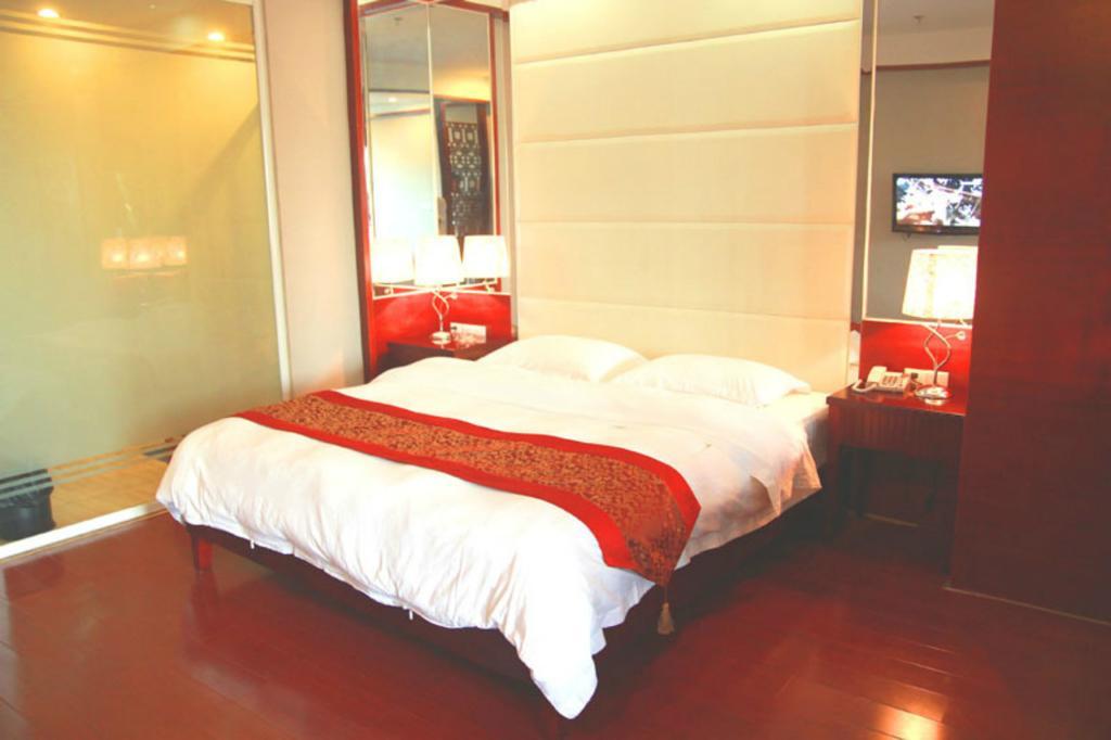 Guangzhou Yuncheng Hotel Экстерьер фото