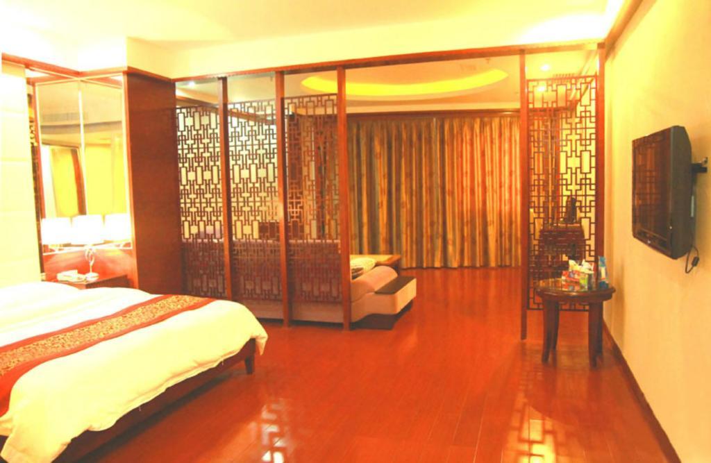 Guangzhou Yuncheng Hotel Экстерьер фото