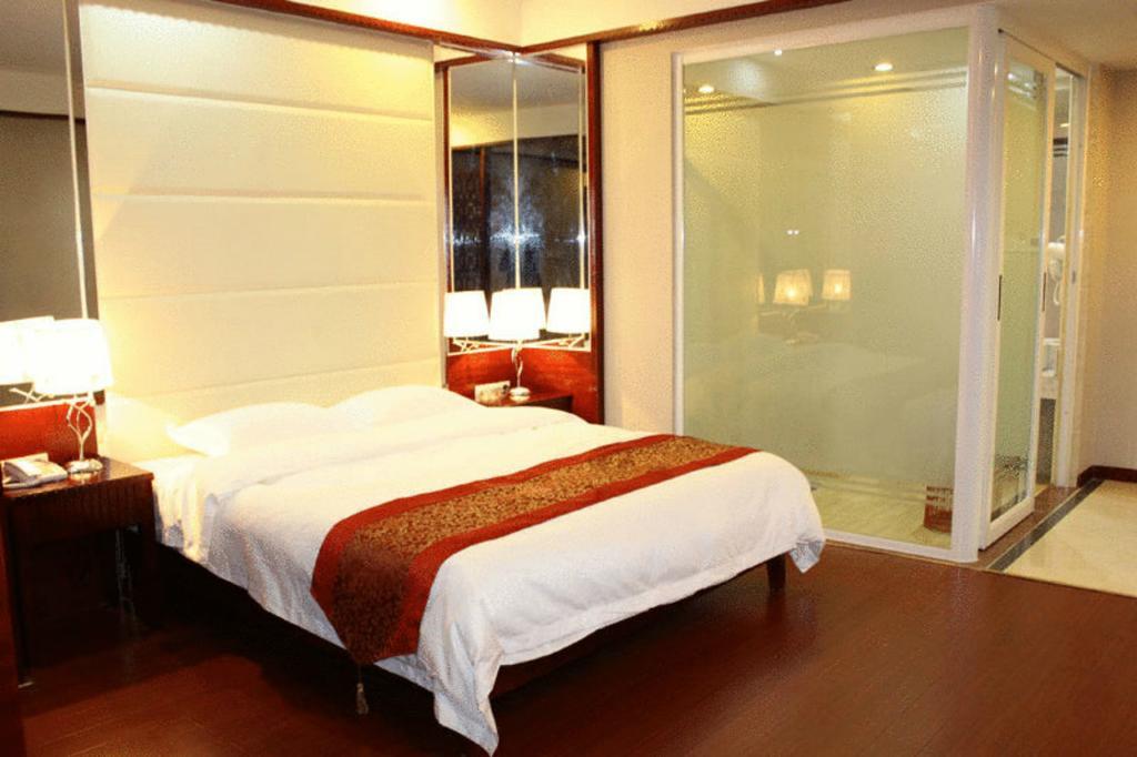 Guangzhou Yuncheng Hotel Экстерьер фото