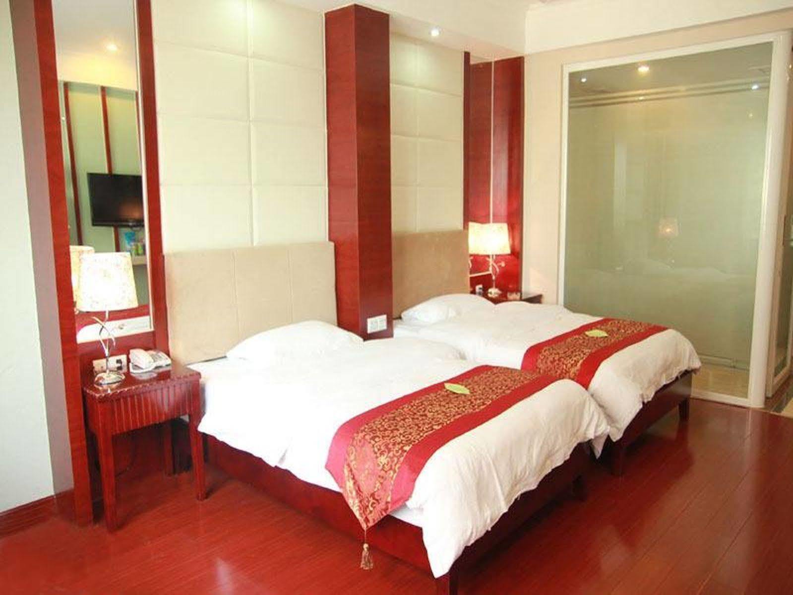 Guangzhou Yuncheng Hotel Экстерьер фото